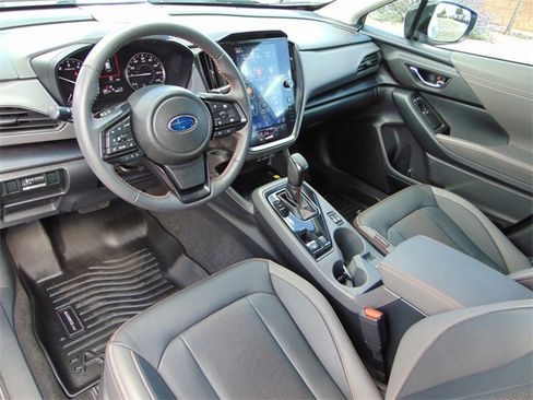 Used 2024 Subaru Crosstrek 2.5i Limited w/ Crosstrek Mirror Package image 11