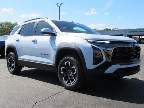New 2026 Chevrolet Equinox ACTIV w/ Convenience Package III FWD image 3