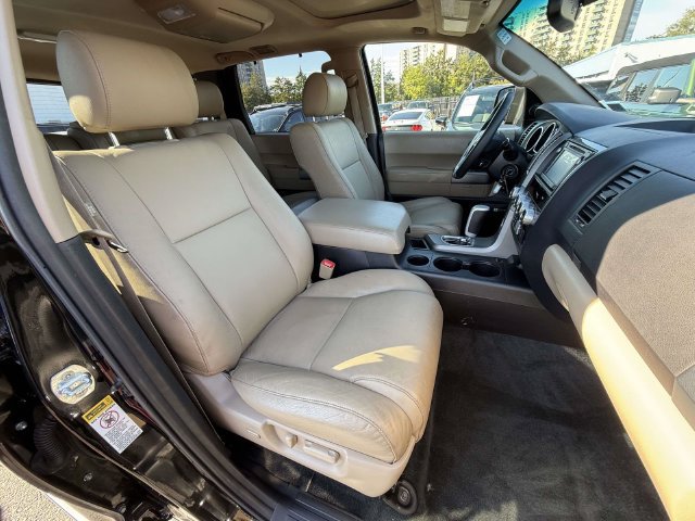 Used 2017 Toyota Sequoia Limited w/ Safety & Convenience Package AWD/4WD image 8