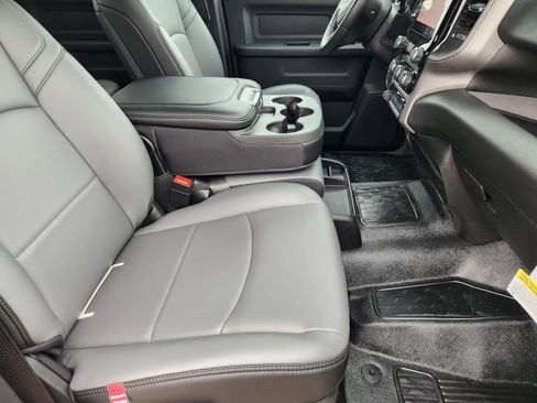 New 2026 RAM 5500 Tradesman AWD/4WD image 24