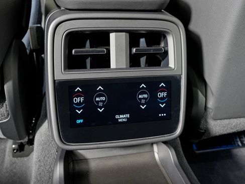 Used 2024 Porsche Taycan 4S w/ Premium Package image 38