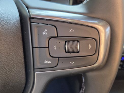 Used 2026 Chevrolet Silverado 1500 High Country w/ Technology Package AWD/4WD image 36