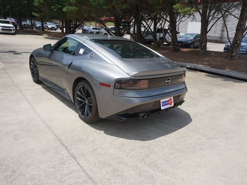 Used 2024 Nissan Z Performance w/ Floor Mat Package RWD image 16