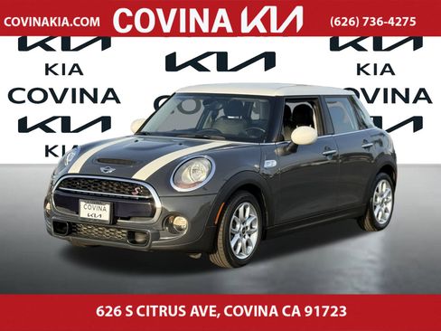 Used 2017 MINI Cooper S image 4