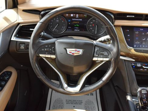 Used 2020 Cadillac XT6 Premium Luxury w/ Platinum Package AWD/4WD image 20