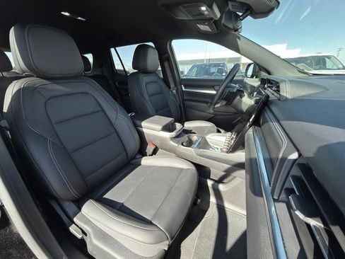 Used 2025 GMC Terrain Elevation w/ Elevation Premium Package AWD/4WD image 7