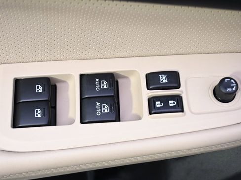 Used 2015 Subaru Outback 2.5i Limited image 23