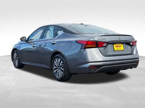 Used 2023 Nissan Altima 2.5 SV image 5