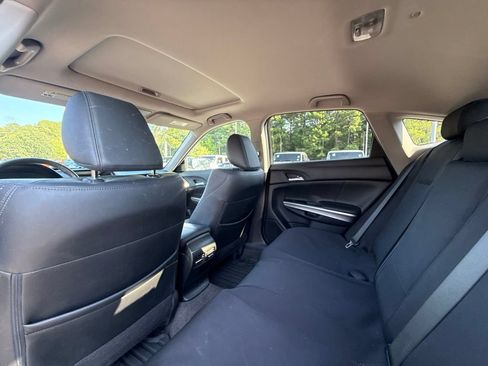 Used 2015 Honda Crosstour EX-L image 16