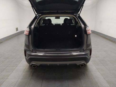 Used 2019 Ford Edge SEL w/ Equipment Group 201A FWD image 29