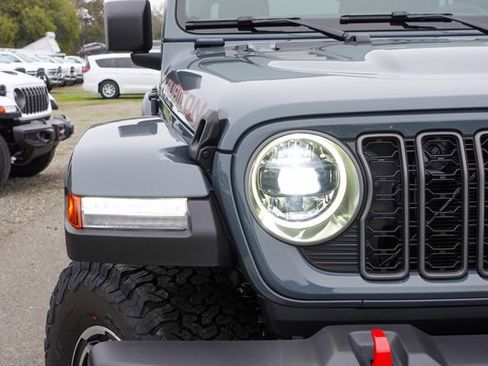 New 2026 Jeep Wrangler Unlimited Rubicon w/ Technology Group image 5