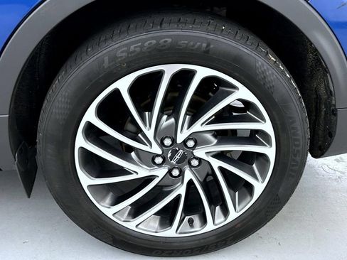 Used 2020 Lincoln Nautilus Reserve AWD/4WD image 23