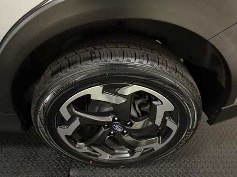 Certified 2023 Subaru Crosstrek 2.5i Limited image 9