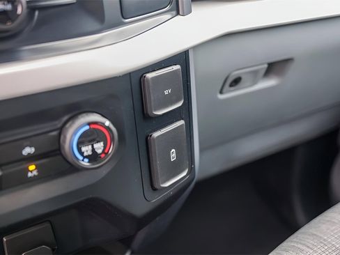 Used 2023 Ford F150 XLT image 23