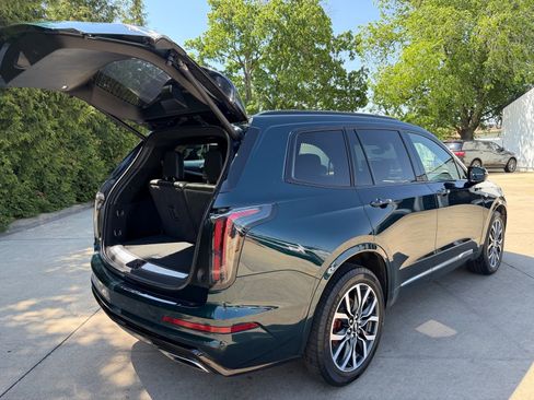 Used 2024 Cadillac XT6 Sport w/ Technology Package AWD/4WD image 33