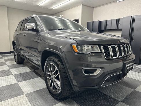 Used 2018 Jeep Grand Cherokee Limited image 5