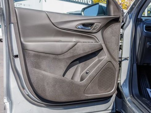 Used 2024 Chevrolet Equinox LT w/ Driver Convenience Package image 15