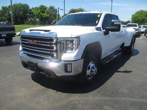 Used 2022 GMC Sierra 3500 SLT w/ SLT Convenience Package AWD/4WD image 10