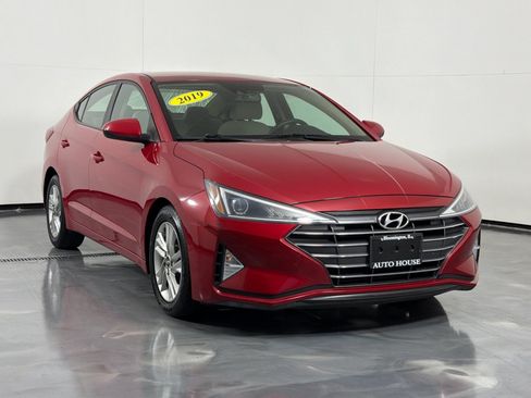 Used 2019 Hyundai Elantra SEL FWD image 3