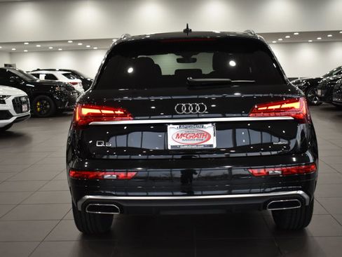 Used 2023 Audi Q5 2.0T Premium w/ Convenience Package image 10