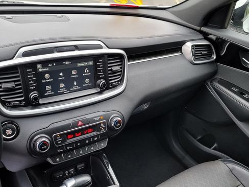 Used 2019 Kia Sorento SX AWD/4WD image 21