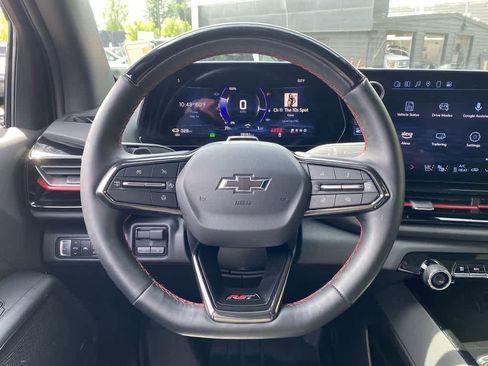 Used 2025 Chevrolet Silverado EV RST AWD/4WD image 19