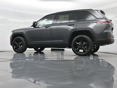 New 2025 Jeep Grand Cherokee Limited image 50