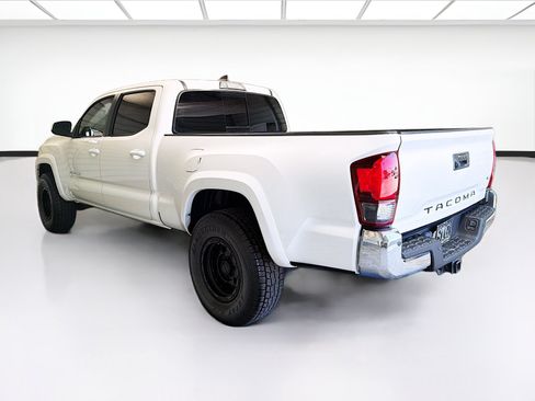 Used 2019 Toyota Tacoma SR5 RWD image 6
