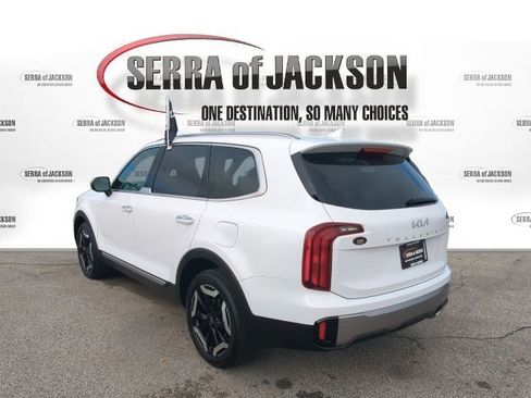 Certified 2025 Kia Telluride S image 6