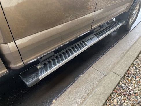 Used 2017 Ford F250 XLT w/ XLT Premium Package image 12