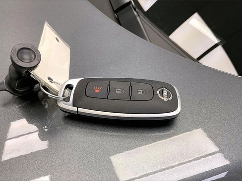 Certified 2025 Nissan Kicks S image 9