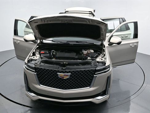 Certified 2024 Cadillac Escalade Premium Luxury image 53