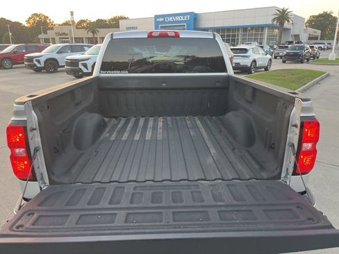 Used 2018 Chevrolet Silverado 1500 LT w/ Texas Edition image 6