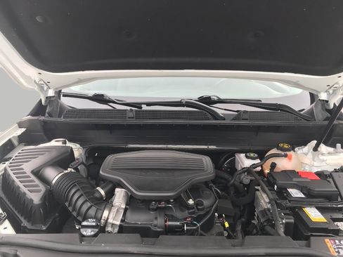 Certified 2022 GMC Acadia AT4 w/ Trailering Package image 8