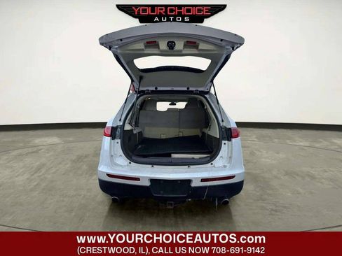 Used 2013 Lincoln MKT AWD image 11