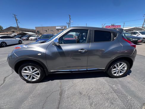 Used 2011 Nissan Juke SL w/ Chrome Pkg AWD/4WD image 4