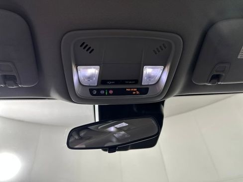 Used 2020 Chevrolet Malibu LT image 24