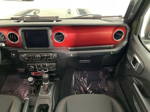 Used 2021 Jeep Wrangler Unlimited Rubicon image 16