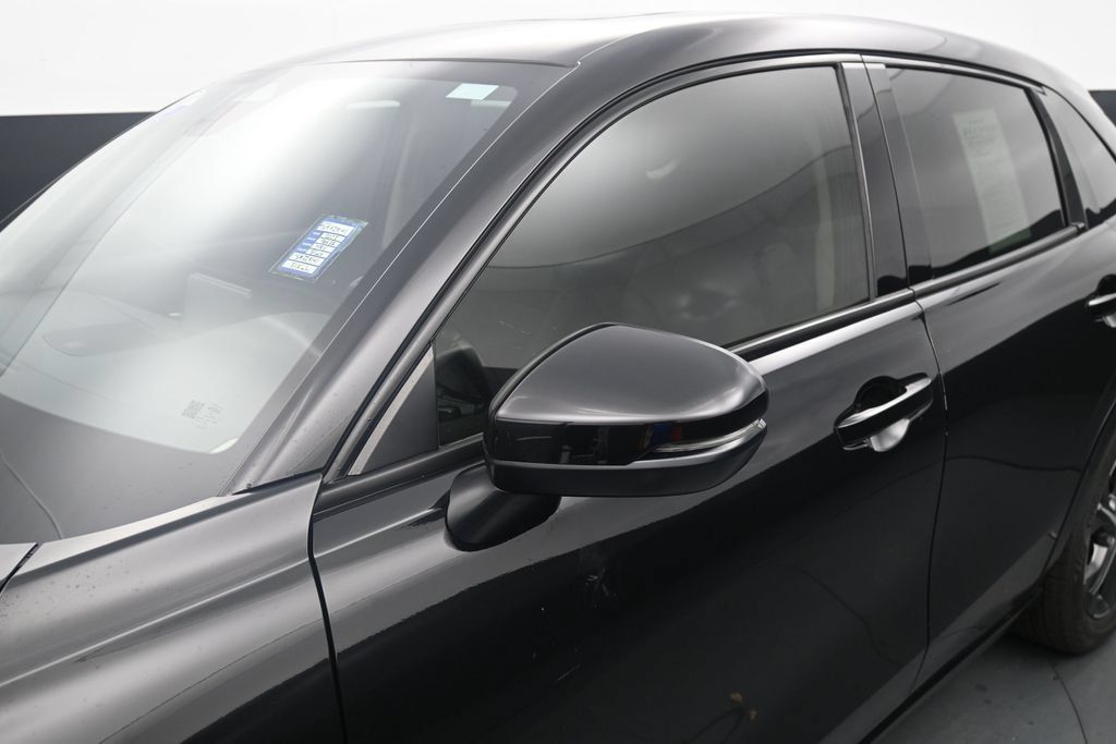 Used 2025 Honda HR-V EX-L image 12