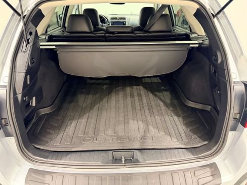 Used 2018 Subaru Outback 2.5i Limited AWD/4WD image 21