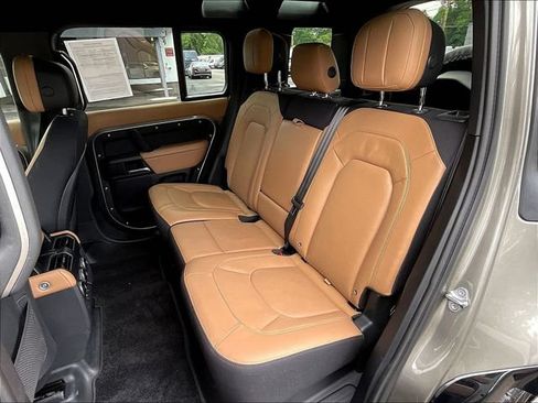 Used 2025 Land Rover Defender 110 X AWD/4WD image 23