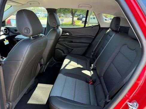 New 2026 Chevrolet Trax LT w/ LT Convenience Package FWD image 14
