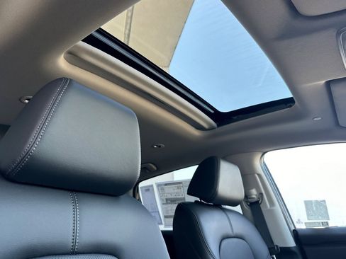 New 2026 Honda HR-V EX-L image 14