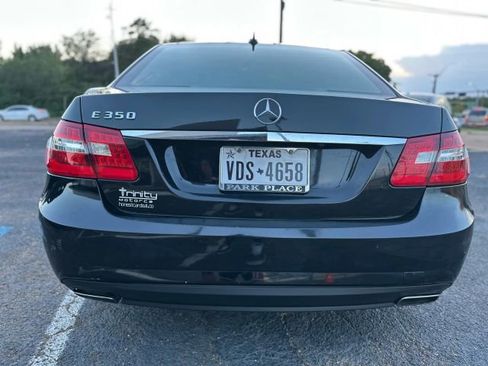 Used 2010 Mercedes-Benz E 350 Sedan image 4