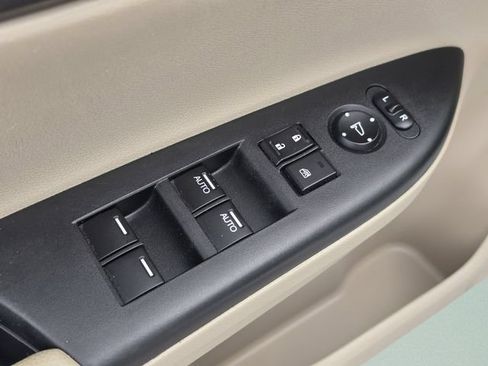Used 2013 Honda Accord Touring image 20