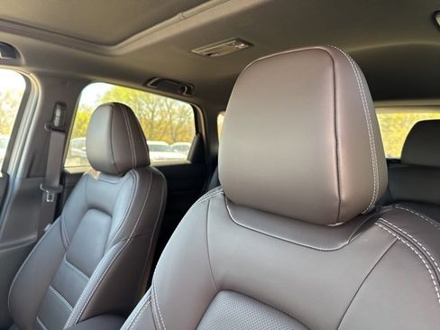 New 2025 MAZDA CX-5 Signature image 13
