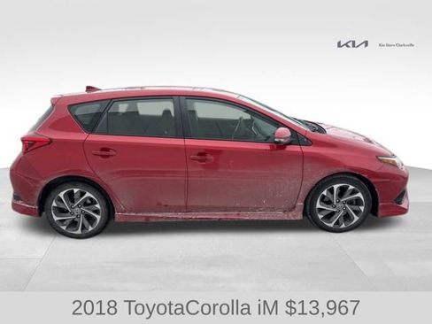 Used 2018 Toyota Corolla iM image 9