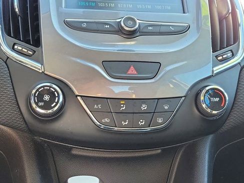 Used 2016 Chevrolet Cruze LT image 28