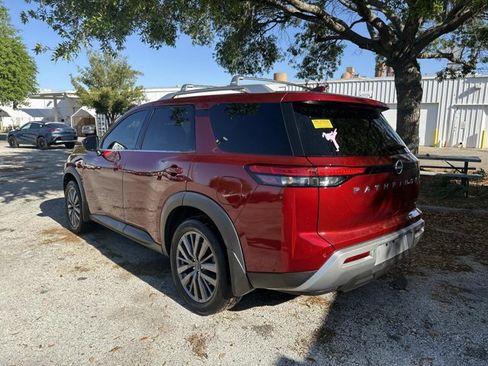 Certified 2022 Nissan Pathfinder SL w/ SL Premium Package image 6