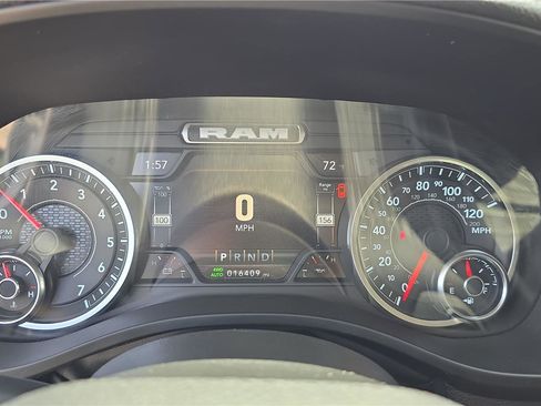Used 2022 RAM 1500 Laramie AWD/4WD image 10